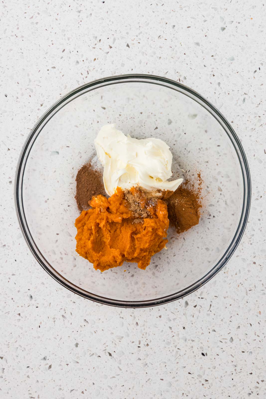Mascarpone, pumpkin puree, cinnamon, nutmeg, ginger, salt